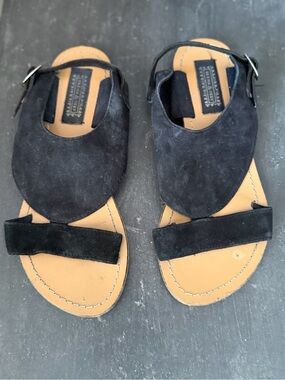 Deena & Ozzy Black Suede Open-Toe Sandals